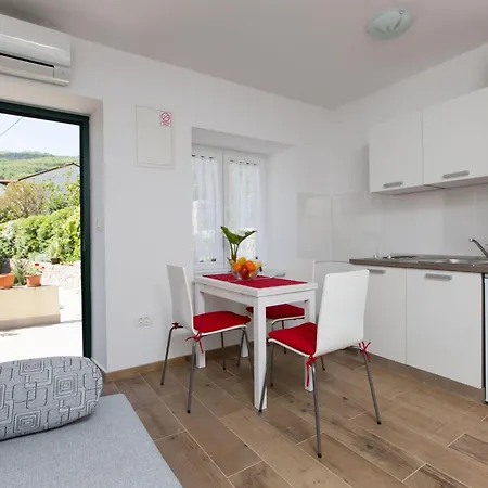 Vero-4 By Interhome Appartement Opatija