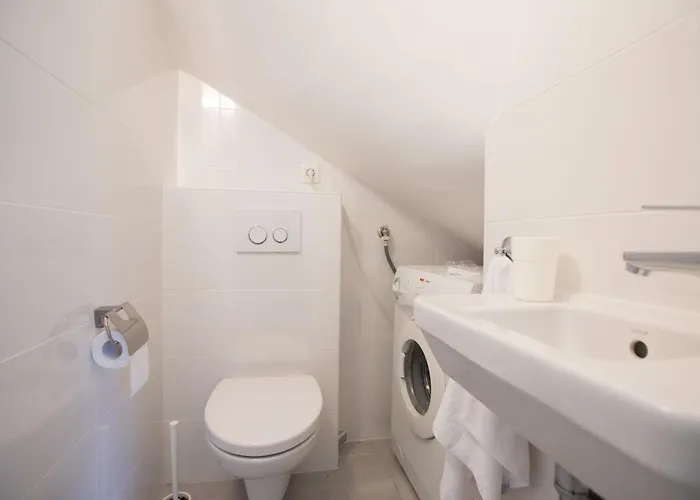 Vero-4 By Interhome أوباتيا