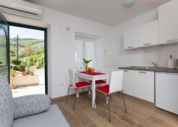 Vero-4 By Interhome شقة أوباتيا